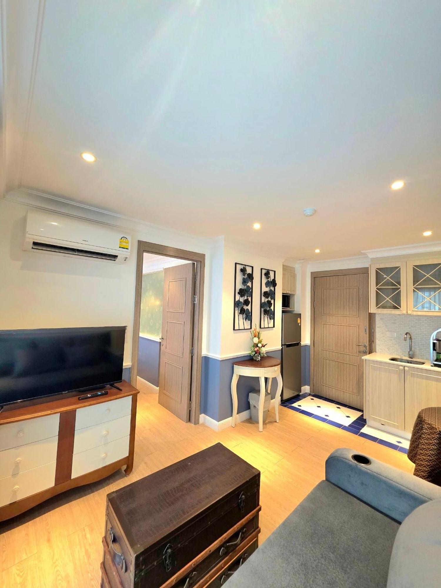 Seven Seas Cote D'Azur Resort Jomtien Na Chom Thian Eksteriør billede